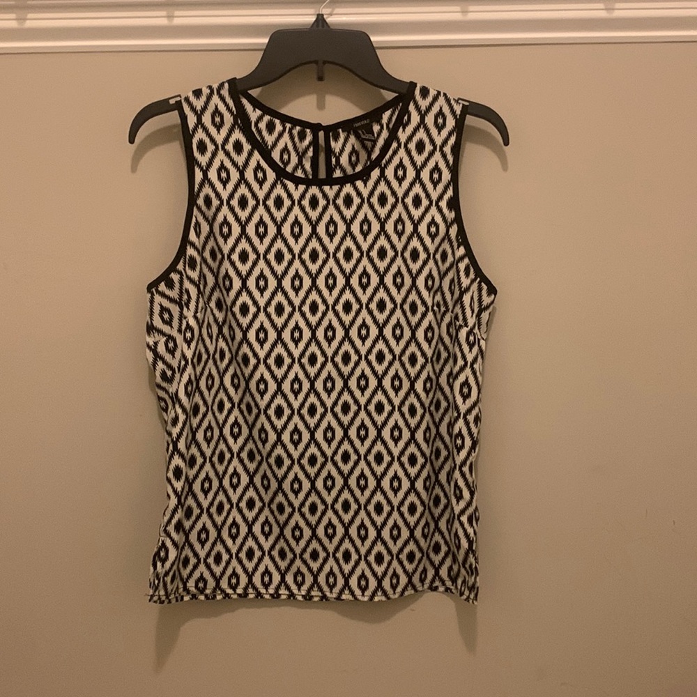 Black and white pattern shirt